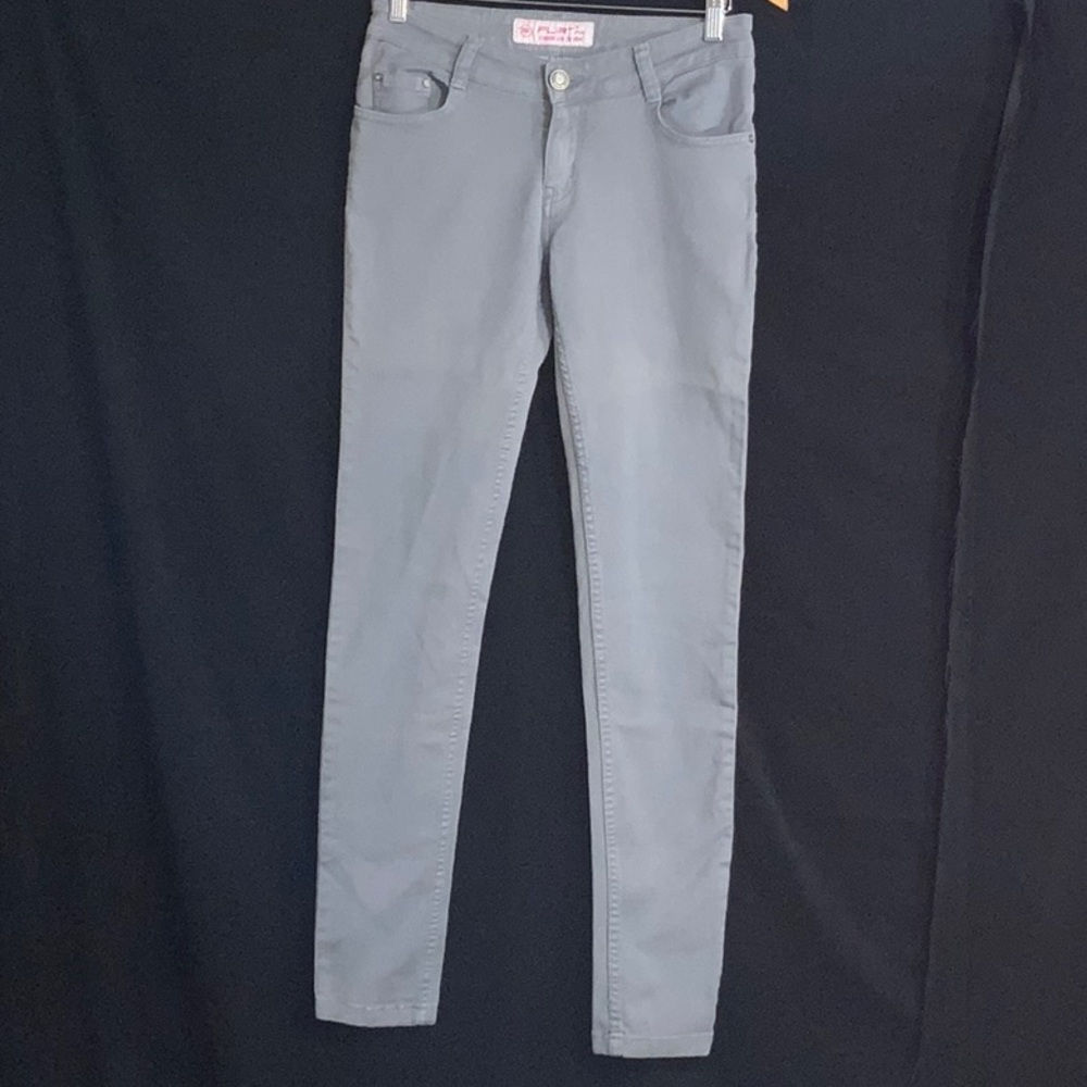 Flirt skinny stretch jeans size 32